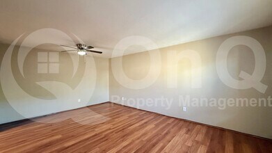 2634 N 43rd Ave in Phoenix, AZ - Foto de edificio - Building Photo