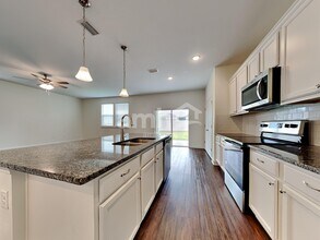 1004 Tan Tara Trl in Jacksonville, FL - Building Photo - Building Photo
