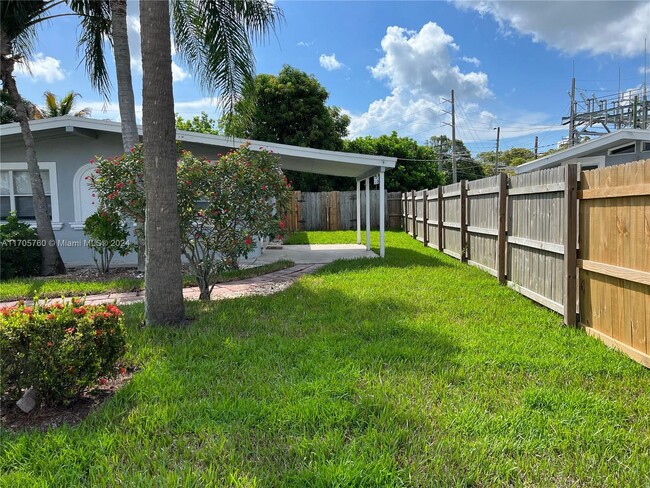 306 Glen Arbor Terrace in Boynton Beach, FL - Building Photo - Building Photo