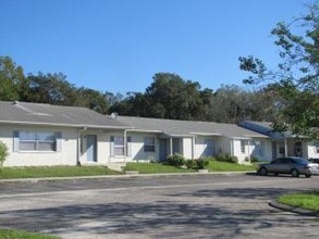 Brookside Village FL in Ft. Myers, FL - Foto de edificio - Building Photo