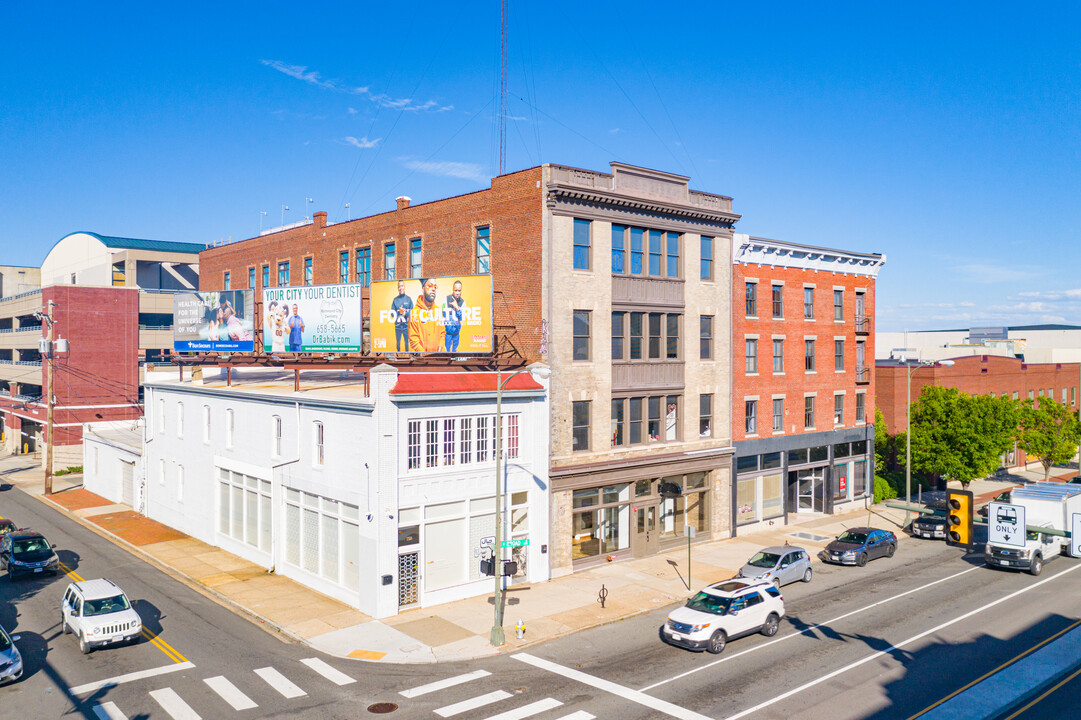 1322 W Broad St in Richmond, VA - Building Photo