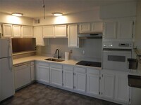 4711 Aftonshire Dr photo'