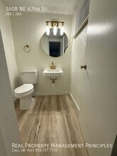 3608 NE 67th St in Gladstone, MO - Building Photo - Building Photo