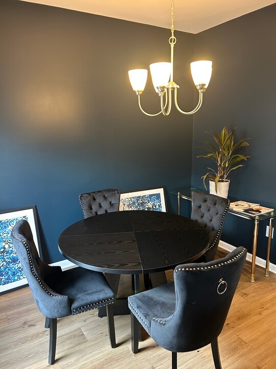 6411 Rosetta Dr SW in Atlanta, GA - Foto de edificio