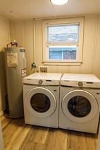 1558 Orange Grove Rd, Unit B in Charleston, SC - Building Photo - Building Photo