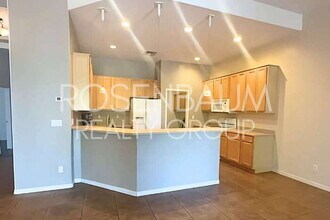 9933 E Hidden Treasure Ct in Gold Canyon, AZ - Building Photo - Building Photo