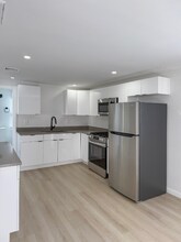 39 Schofield St in Providence, RI - Foto de edificio - Building Photo