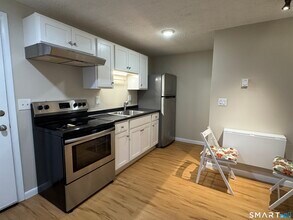 143 Main St in Manchester, CT - Building Photo - Building Photo