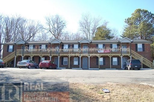 property at 2574 Green Oaks Ct SE