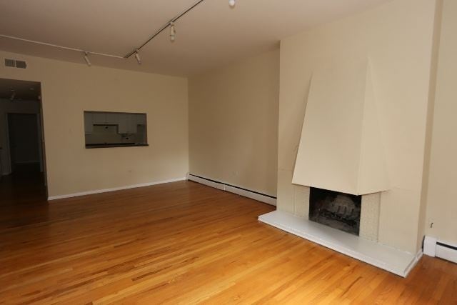 1424 N Dearborn St, Unit A06C in Chicago, IL - Foto de edificio - Building Photo