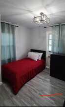 645 4th St in Lyndhurst, NJ - Building Photo - Building Photo