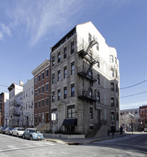 301 Monroe St in Hoboken, NJ - Foto de edificio - Building Photo