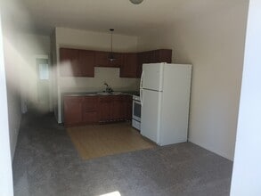 1122 Bird St in Miami, AZ - Building Photo - Building Photo