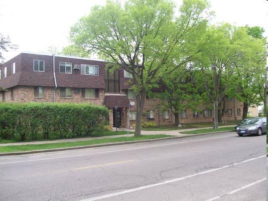 3912 Minnehaha Ave Apartments in Minneapolis, MN - Building Photo - Building Photo