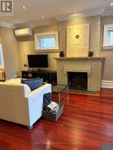 306 Spadina Rd in Toronto, ON - Building Photo - Building Photo