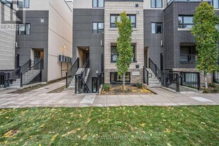 1137 Cooke Blvd. in Burlington, ON - Building Photo