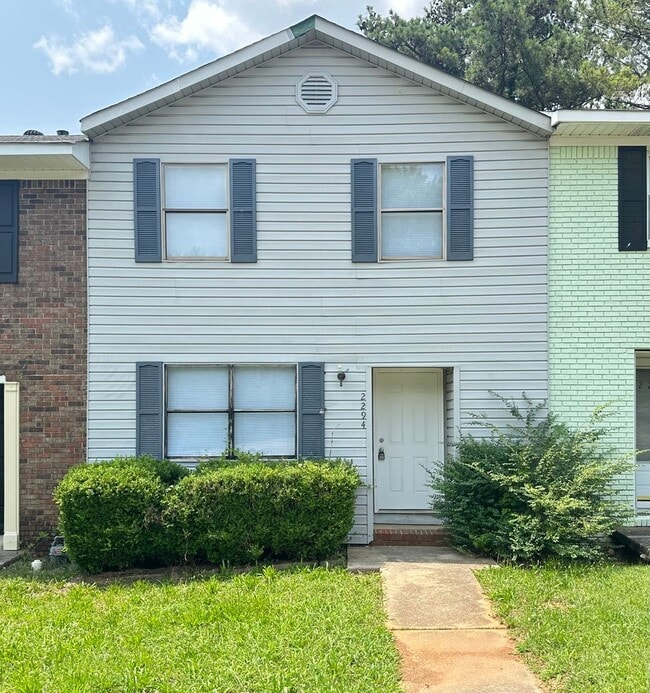 property at 2294 Cheshire Dr