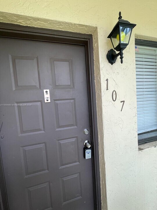 21955 Tidewater Terrace in Boca Raton, FL - Building Photo