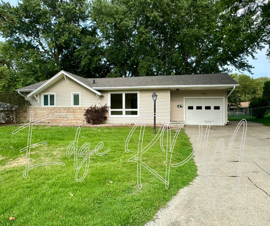 3311 Pridemore Dr in Cedar Falls, IA - Building Photo
