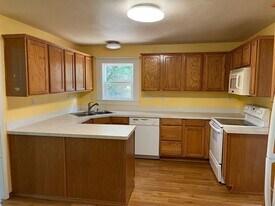 2720 Crater St in Klamath Falls, OR - Building Photo