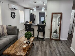 1707 W Palmetto St in Tampa, FL - Building Photo - Building Photo