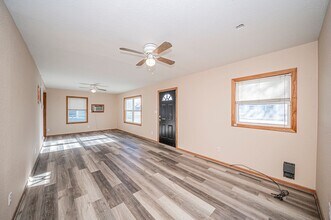 332 W 14th St in Junction City, KS - Building Photo - Building Photo