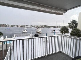 95 N Birch Rd, Unit 302 in Fort Lauderdale, FL - Building Photo
