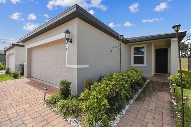 property at 3218 Bella Vista Dr