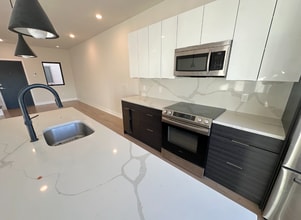 1506 N 8th St in Philadelphia, PA - Foto de edificio - Building Photo