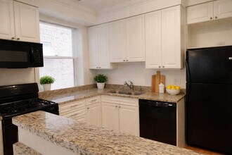 612 Sheridan Rd in Evanston, IL - Building Photo - Building Photo