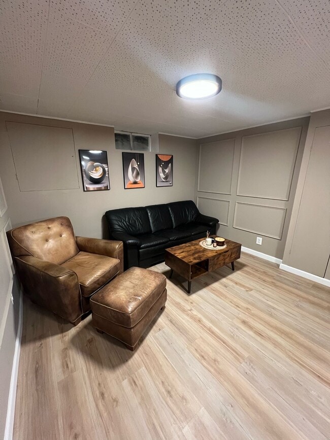 11513 Idlewood Rd, Unit Basement