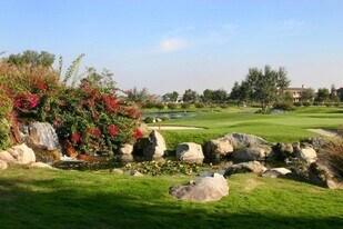 12505 Crown Crest Dr in Bakersfield, CA - Building Photo