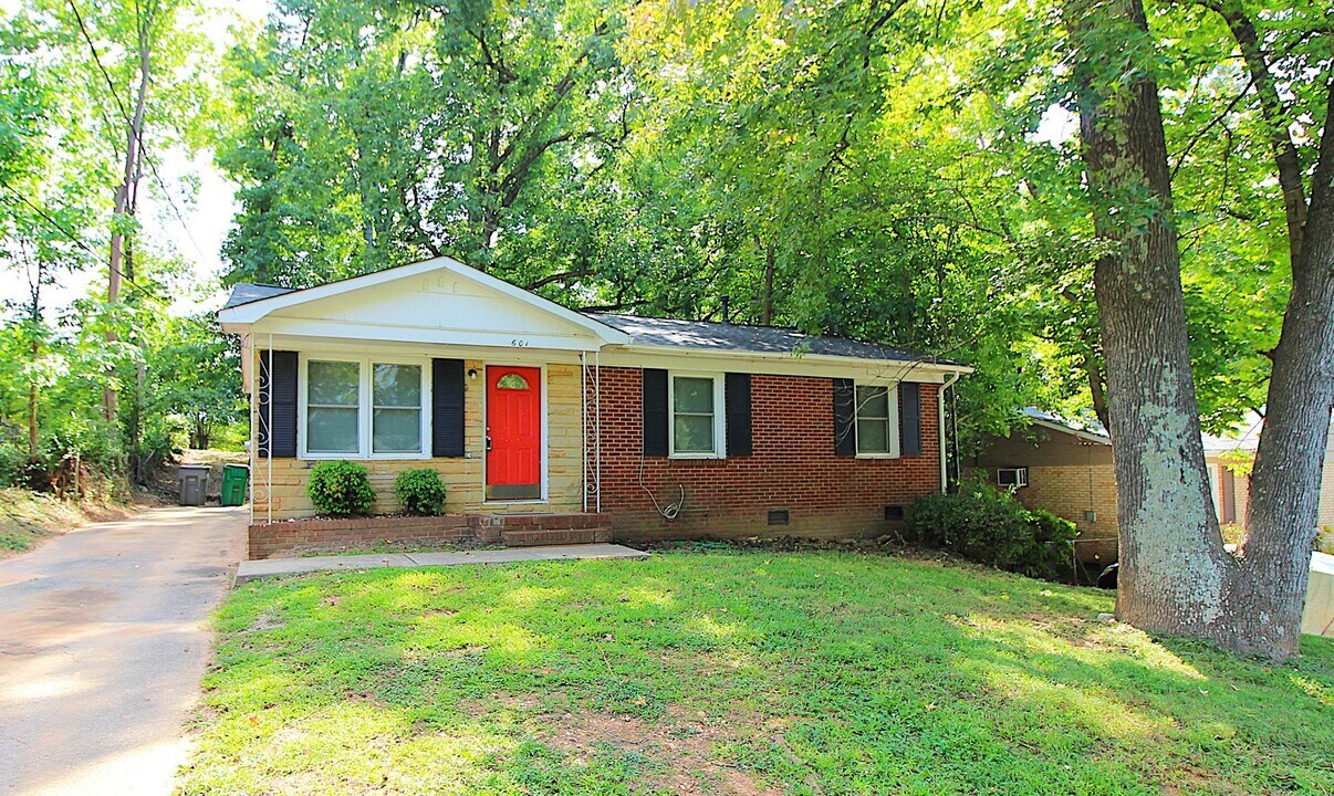 601 Echodale Dr in Charlotte, NC - Building Photo