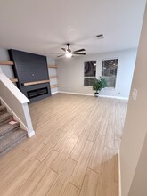 4709 Auburn Dr in Killeen, TX - Foto de edificio - Building Photo