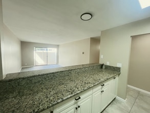 3030 Suncrest Dr in San Diego, CA - Building Photo - Building Photo