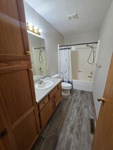 2424 N Howard Ave in Grand Island, NE - Building Photo - Building Photo