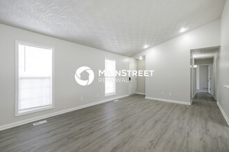 118 Holly Hills Dr in Louisville, KY - Building Photo - Building Photo