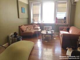 7 Lothian Rd, Unit 1 in Boston, MA - Building Photo