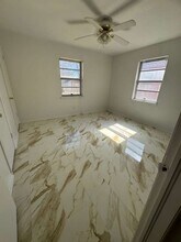 556 Blueberry Blvd in Dallas, TX - Building Photo - Building Photo