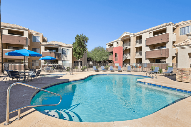 The Village at Sun Valley Apartments in Mesa, AZ - Foto de edificio - Building Photo