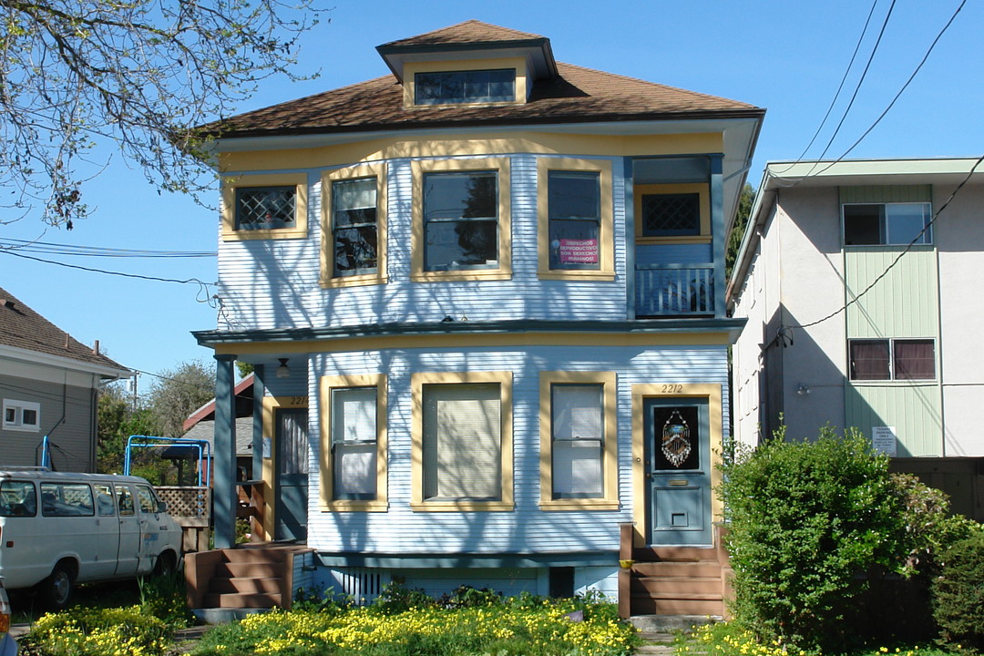 2212 McGee Ave in Berkeley, CA - Building Photo