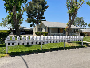 Sierra Sands Mobile Home Park in Adelanto, CA - Building Photo - Other