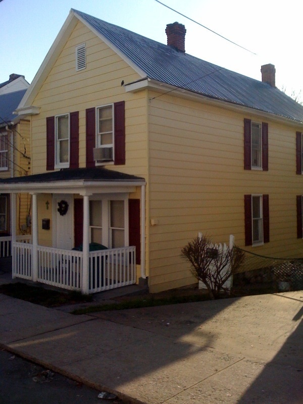 317 N Maple Ave in Martinsburg, WV - Building Photo - Building Photo