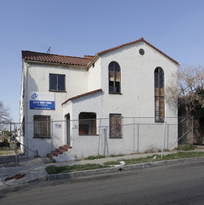 337 N Benton Way in Los Angeles, CA - Building Photo