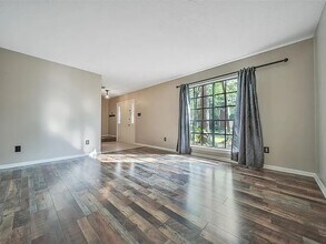 22 Elk Crossing Dr in Spring, TX - Foto de edificio - Building Photo