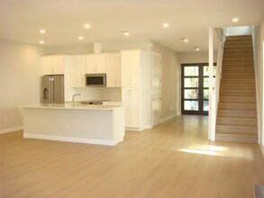 706 SW 9th Terrace in Fort Lauderdale, FL - Building Photo - Building Photo