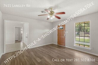 7411 Langley Rd in Houston, TX - Building Photo - Building Photo