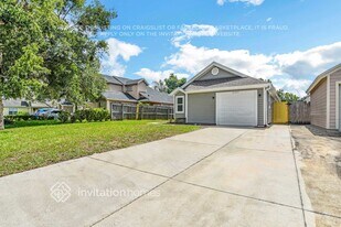 2103 Churchill Downs Cir in Orlando, FL - Building Photo