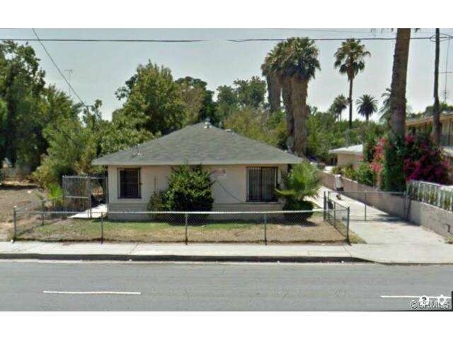 217 W 9th St in San Bernardino, CA - Foto de edificio