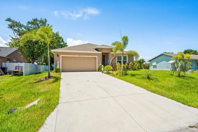471 Midvale Terrace in Sebastian, FL - Building Photo - Building Photo